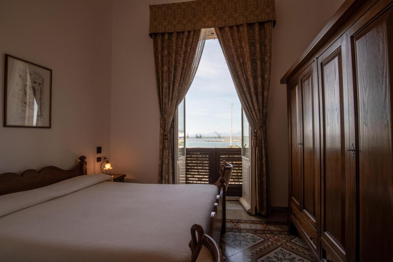 Hotel Aer Bj Vittoria Cagliari Eksteriør billede