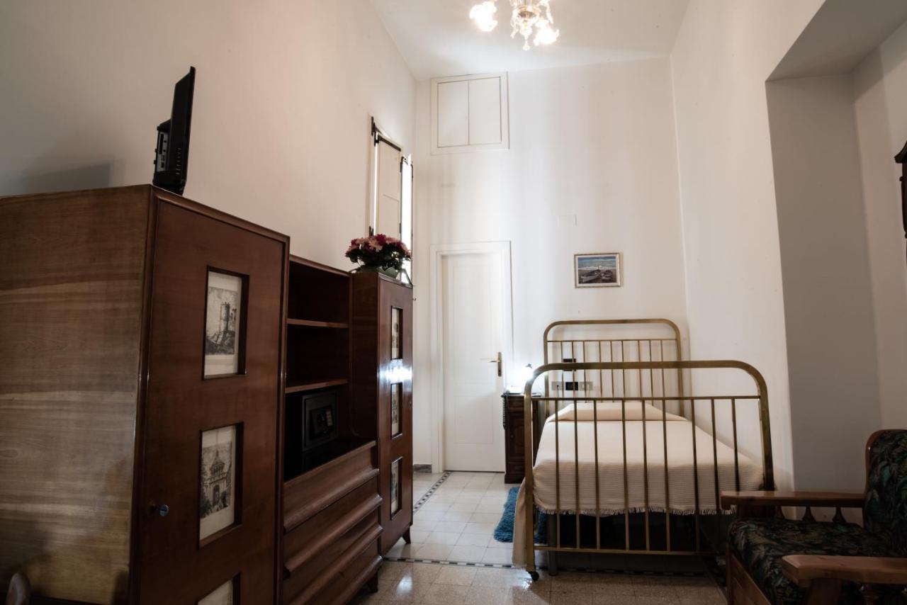 Hotel Aer Bj Vittoria Cagliari Eksteriør billede