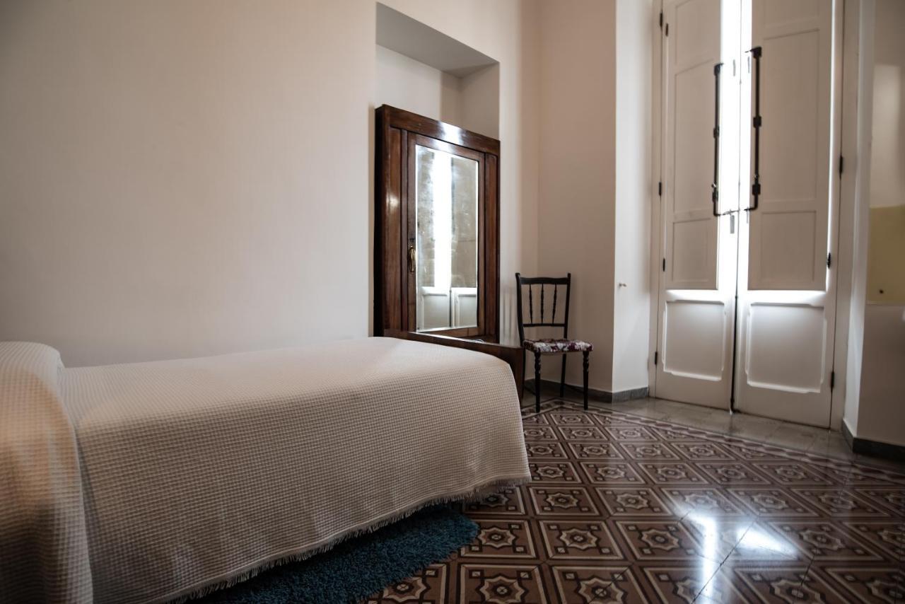 Hotel Aer Bj Vittoria Cagliari Eksteriør billede