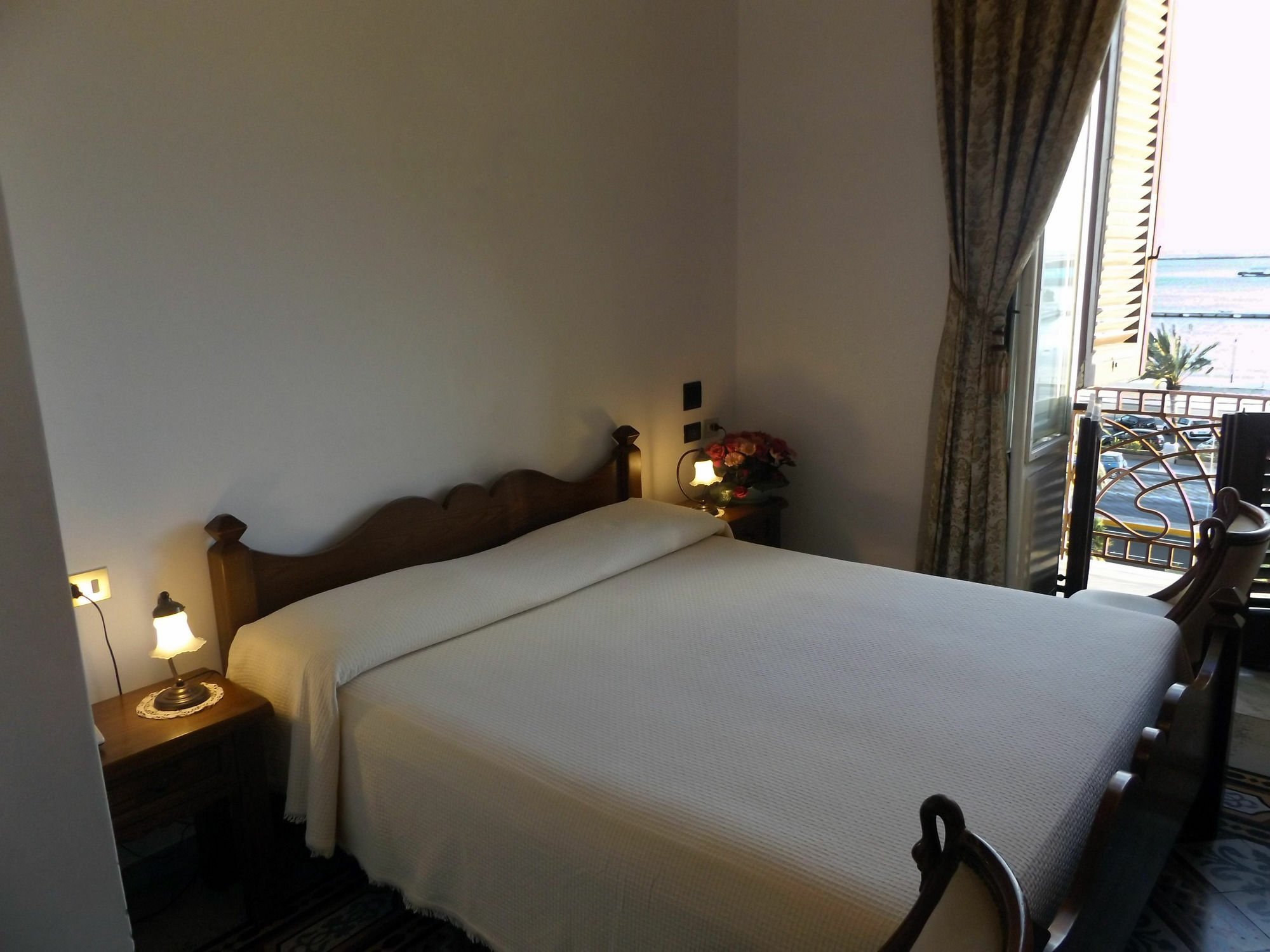 Hotel Aer Bj Vittoria Cagliari Eksteriør billede